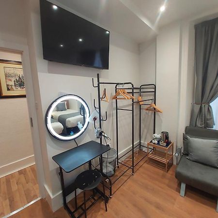 Falcon Hotel Londra Dış mekan fotoğraf
