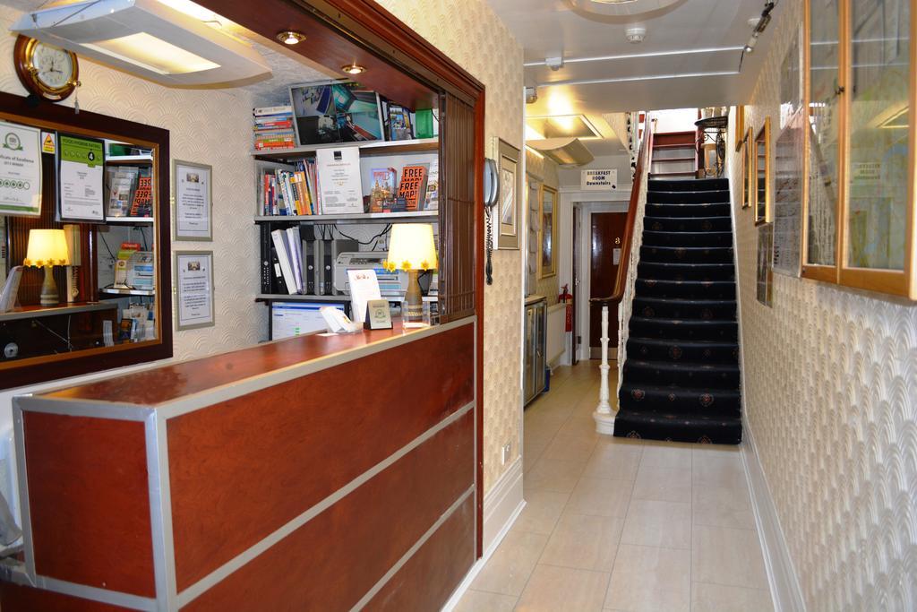 Falcon Hotel Londra Dış mekan fotoğraf