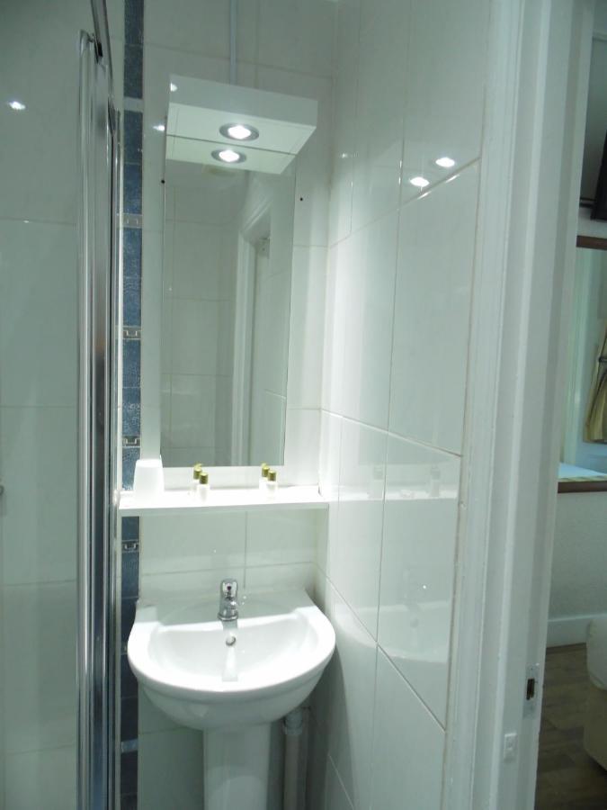 Falcon Hotel Londra Dış mekan fotoğraf