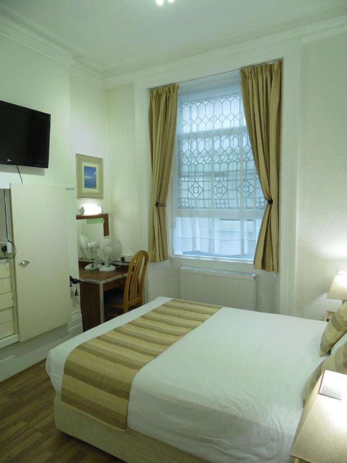 Falcon Hotel Londra Dış mekan fotoğraf