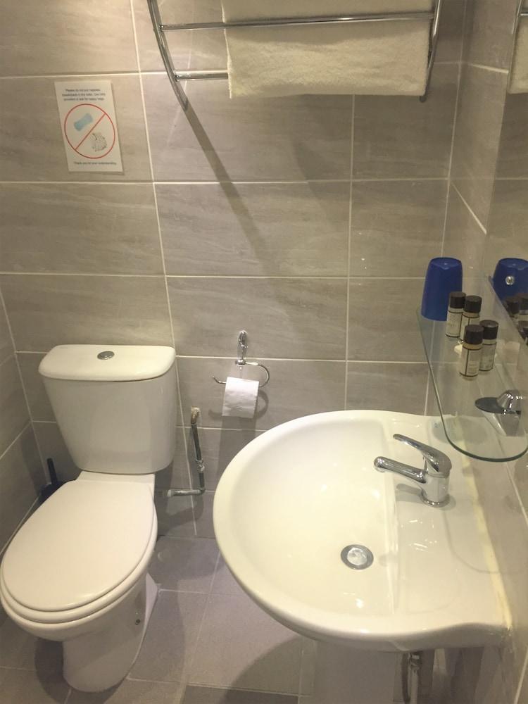 Falcon Hotel Londra Dış mekan fotoğraf